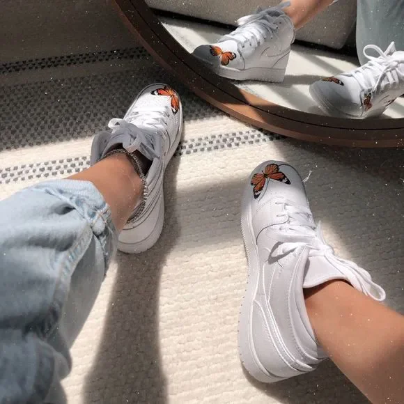 Air jordan custom butterflies - Picture 6 of 11